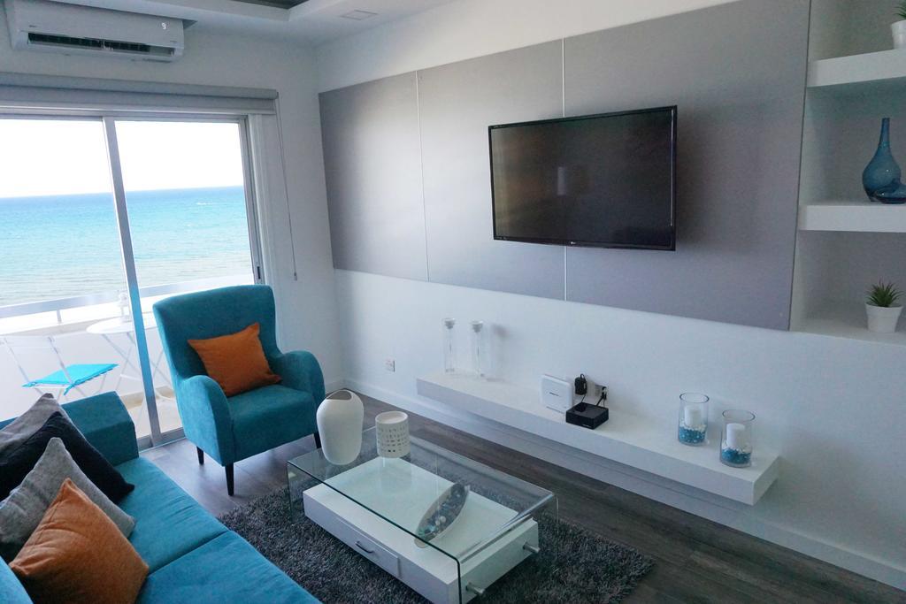 Lazuli Beachfront Apartment 43 Larnaka Exterior foto