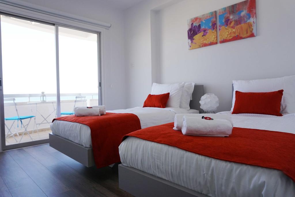 Lazuli Beachfront Apartment 43 Larnaka Exterior foto